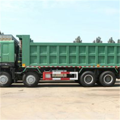 Dobra cena. SINOTRUK HOWO USED 375HP 8X4 LHD AND RHD 300L DUMP TRUCK CARGO BOX LENGTH IS 7600*2300*1500MM w Internecie