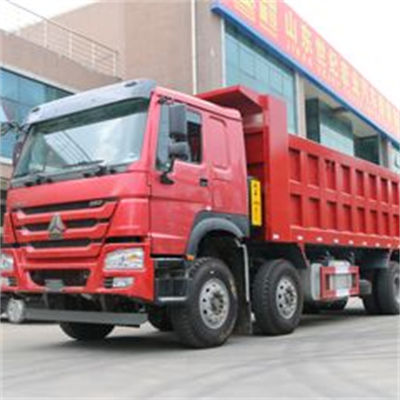 Dobra cena. Howo 8x4 300L Tank Dump Truck o mocy 380 KM i Euro II Standard Emission Motor Model Wd615.47 w Internecie