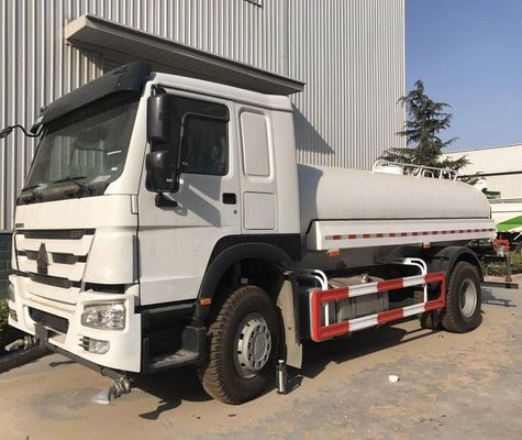 Dobra cena. SINOTRUCK 4X2 5CBM Wodny pojazd specjalny Ciężarówka Przesyłka ręczna typ 10 ton Nomierna obciążenie w Internecie